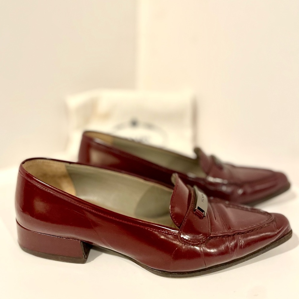 Prada loafers in Burgundy patent leather, 37 - Picture 3 of 6